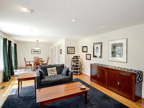 5th image of 1831 Van Buren Cir