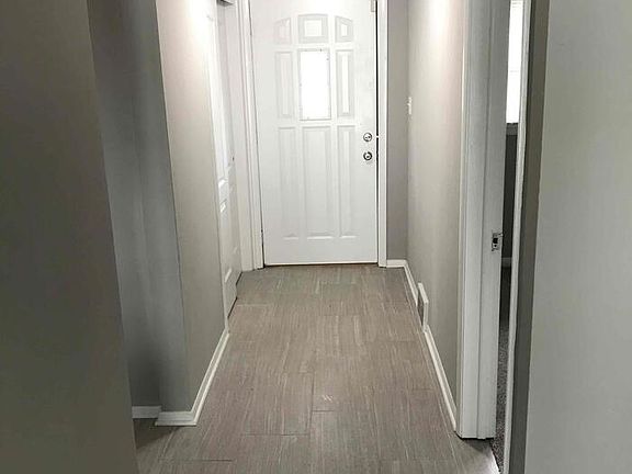 2nd image of 920 E 162nd Pl