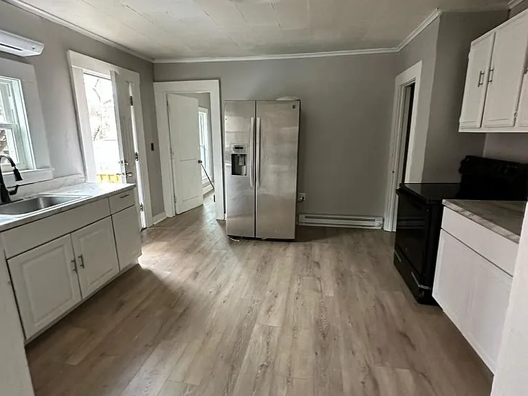 105 South St — Photo 11