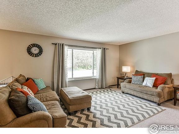 Upstairs livingroom