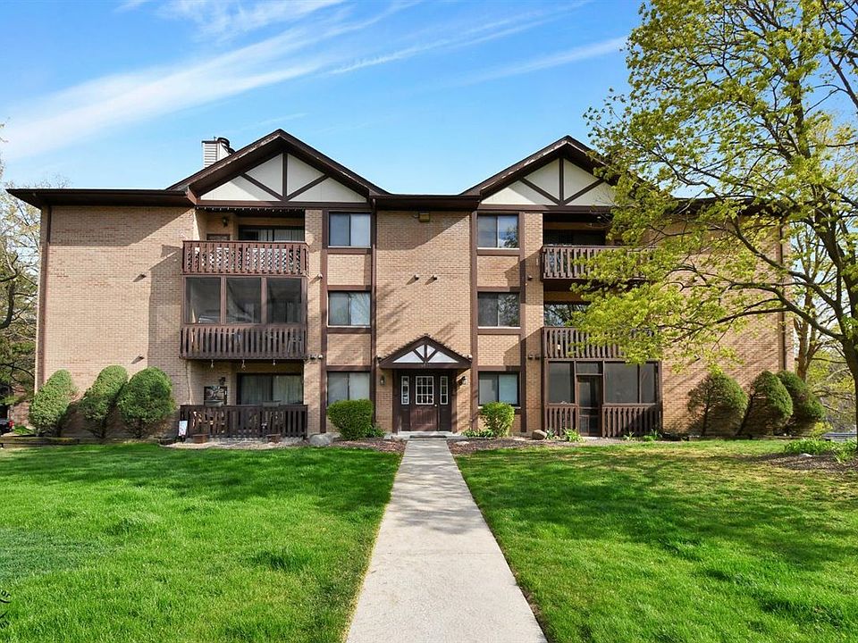 1st image of 6015 Lakeside Pl APT 204
