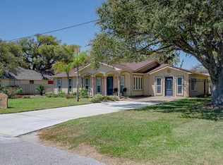 211 N 2nd St, Fulton, TX 78358
