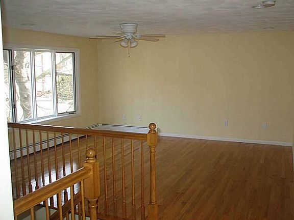 5th image of 30 Redland Ave