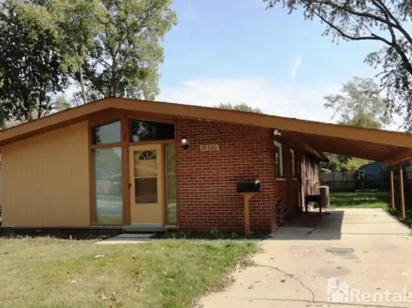 29660 Everett St, Southfield, MI 48076