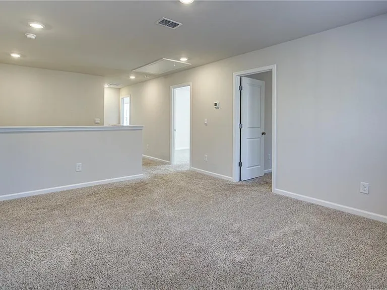61 Longleaf St — Photo 12