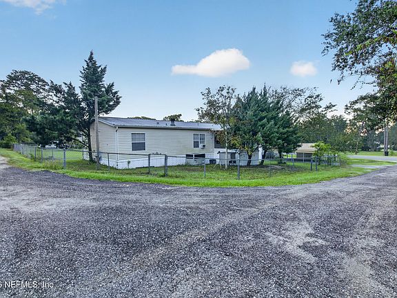 3rd image of 7990 FLORAL RIDGE Circle