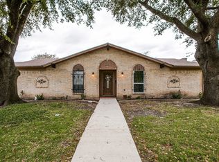 1821 Santa Anna Dr, Garland, TX 75042