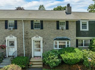 69 Fieldstone Dr, Londonderry, NH 03053