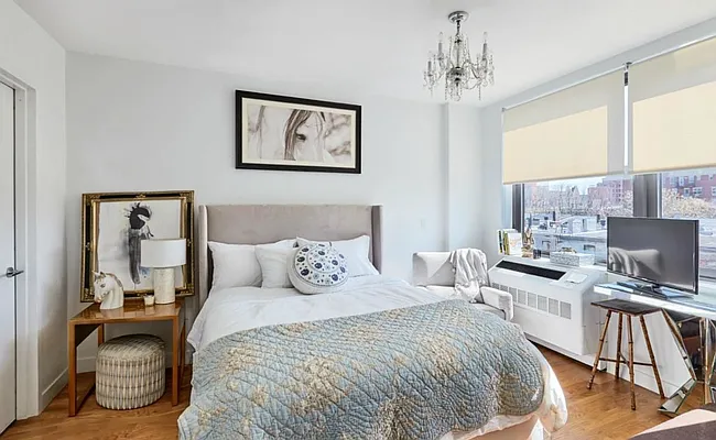 Rented by AZ REALTY NYC LLC | media 3