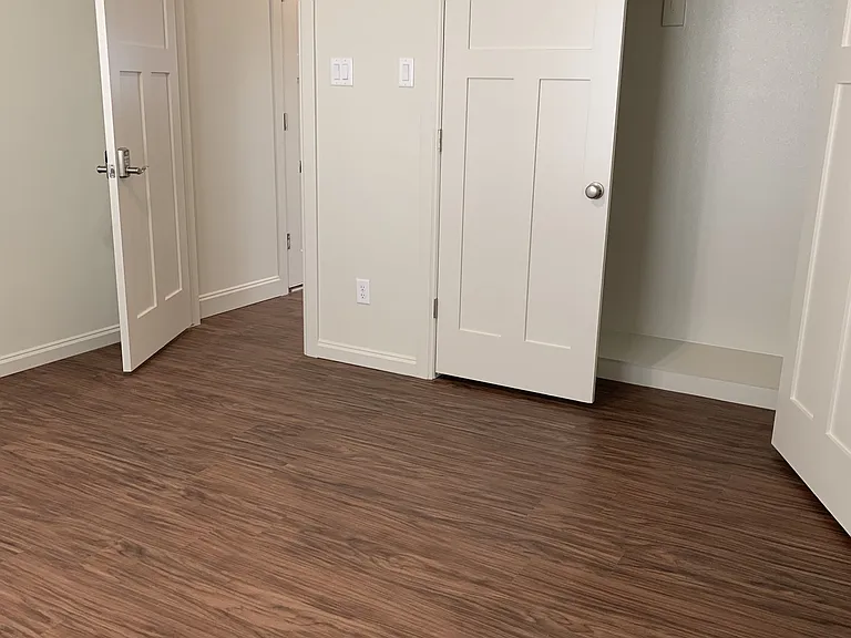 3240 Sandage Ave — Photo 11
