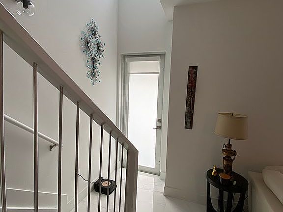 2nd image of 425 NE 35th Ct #1