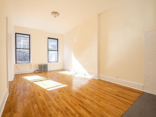 1st image of 154 W 72nd St #4A