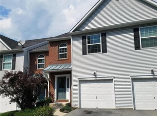 359 Hawthorne Ln, Whitehall, PA 18052