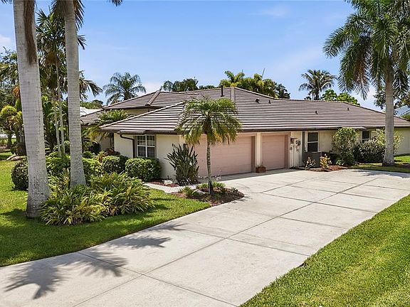 4th image of 8315 DEERBROOK CIRCLE
