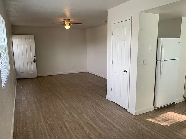 168 N Comet Ave — Photo 4