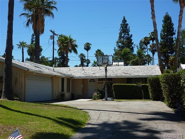 1st image of 19744 Gilmore St