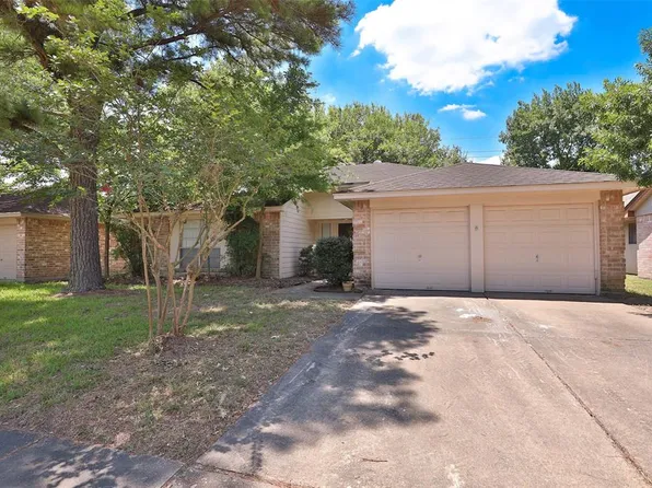 16327 Sky Blue Ln, Houston, TX 77095
