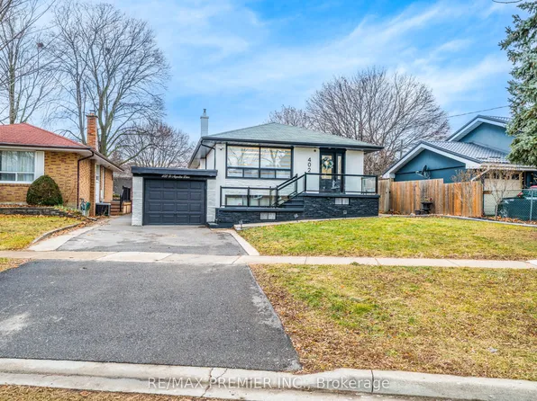 402 Saint Augustine Dr, Oakville, ON L6K 3E9