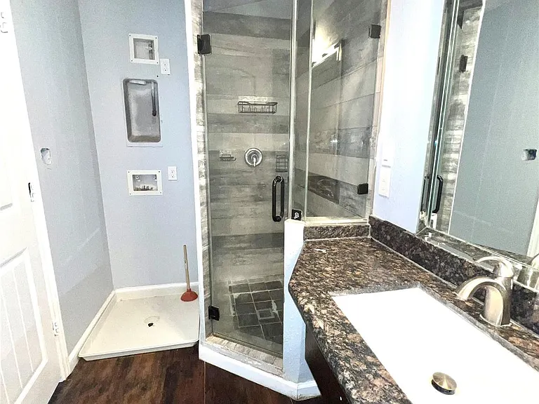 7328 Market St — Photo 12