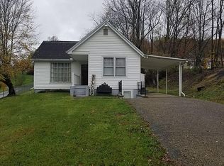 322 Robey Hollow Rd, Lumberport, WV 26386