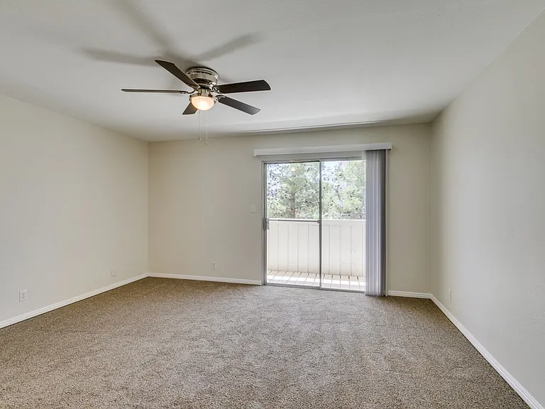 784 Anne Ln — Photo 35