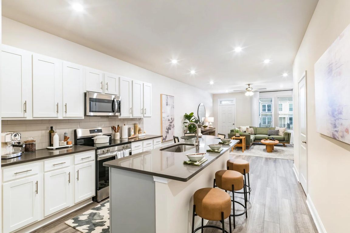 Amavi Mooresville has open-concept floor plans that seamlessly blend comfort, style, and versatility in your new home.