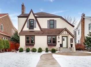 1870 Highland Pkwy, Saint Paul, MN 55116