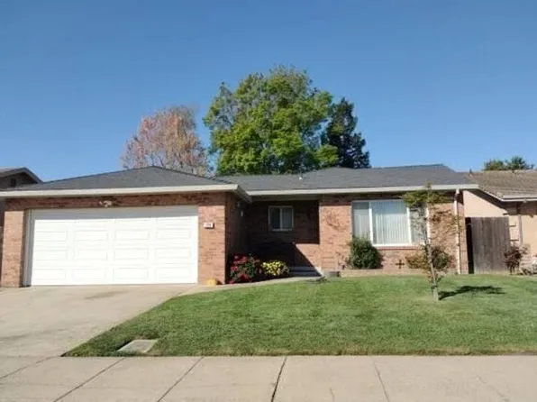 209 N Rutledge Dr, Lodi, CA 95242