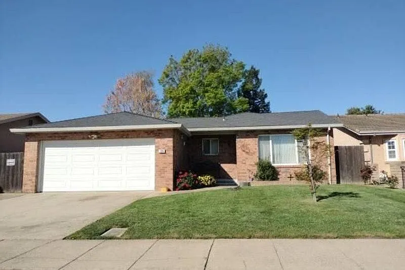 209 N Rutledge Dr photo 1