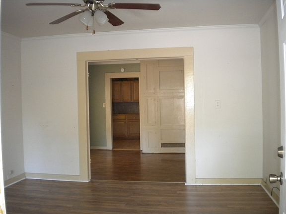 2nd image of 1103 E 14th St