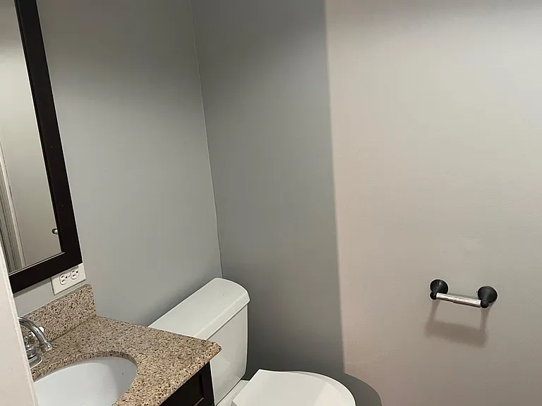 313 NE Florence Ave — Photo 15