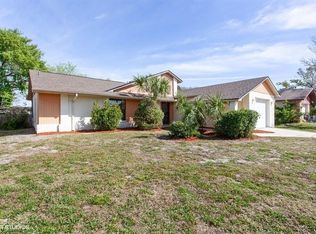 6821 Pin Cherry Ln, Port Richey, FL 34668