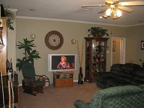 3rd image of 310 Windridge Dr