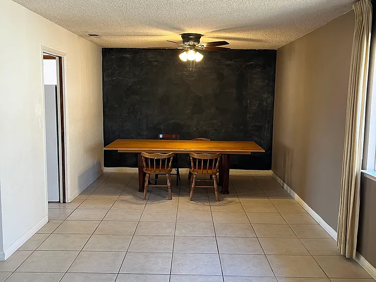 1773 Royal Way — Photo 5