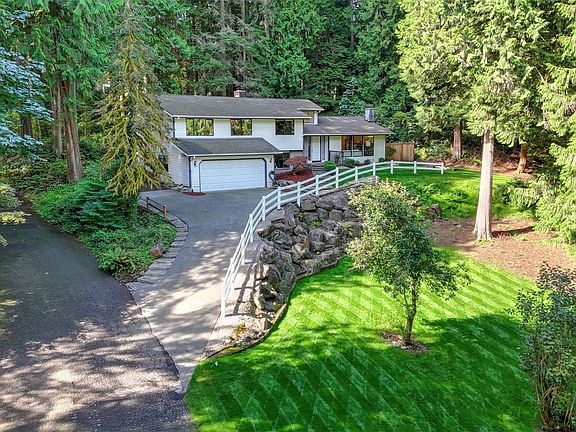 2nd image of 17227 197th Avenue NE