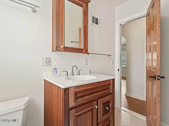 19 Buell Ave — Photo 17