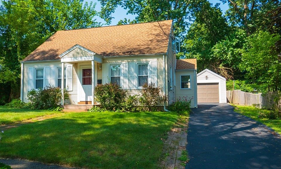 1st image of 62 Balfour Dr