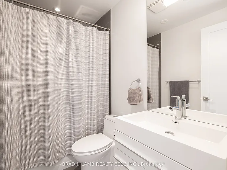 16 Egerton Ln N — Photo 12