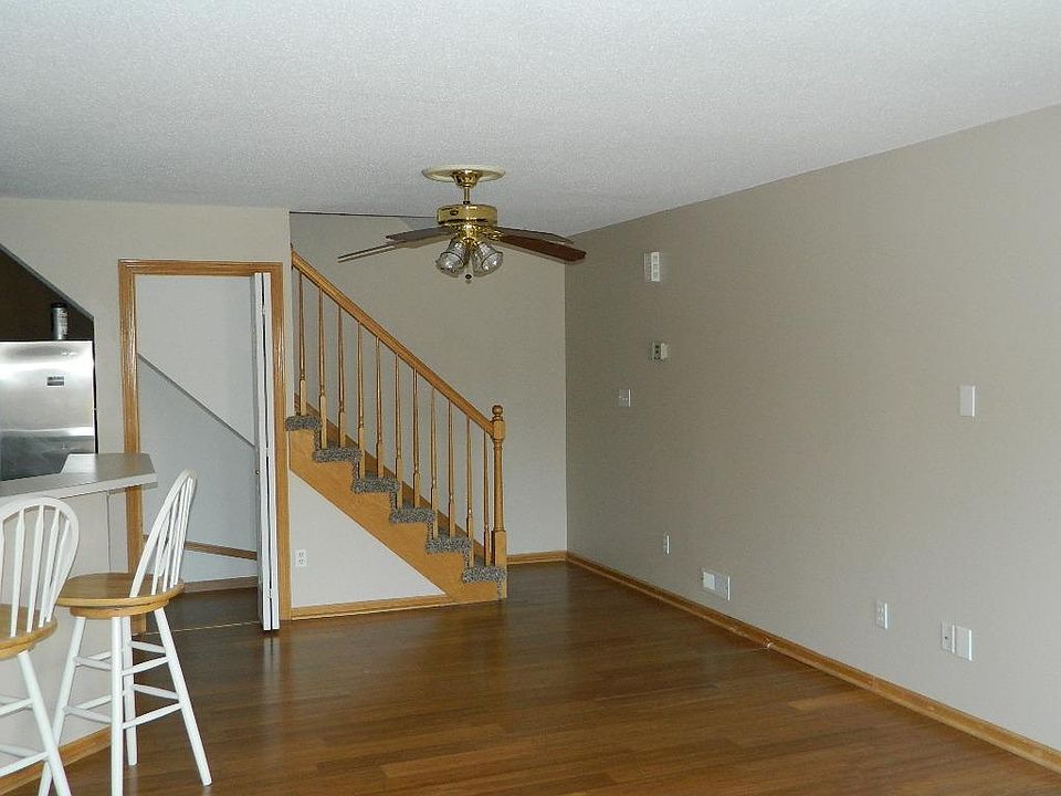 1st image of 6855 Woodland Ave Unit 1105