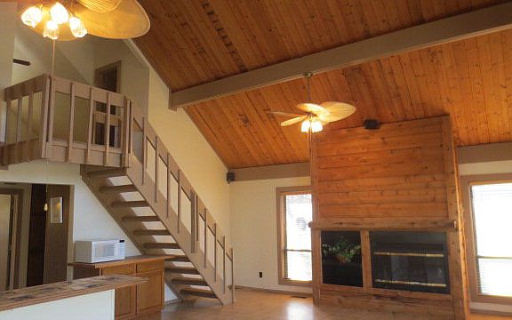 5th image of 120 Bayside Dr