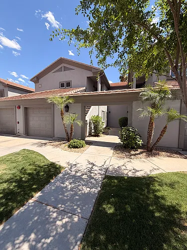 7401 W Arrowhead Clubhouse Dr Photo 1