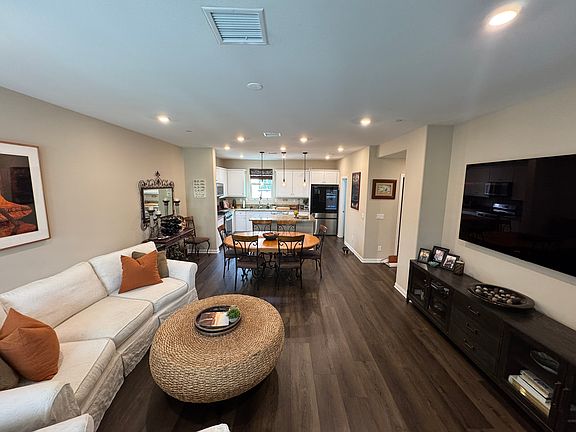 3rd image of 1572 Fig Tree Way