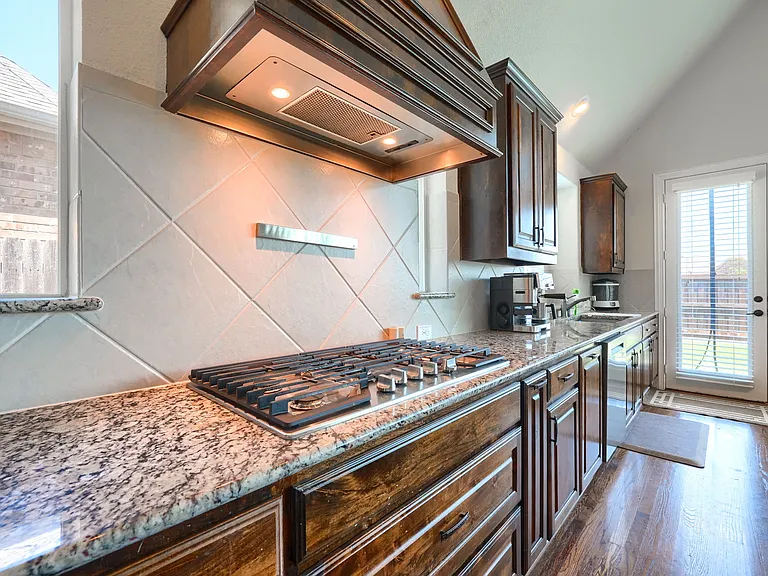 625 Yarrow St — Photo 33
