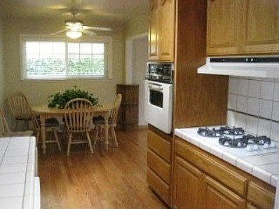 5th image of 5051 Forest View Dr