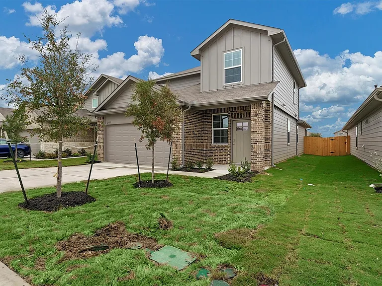 2909 Tweedy Trl — Photo 6