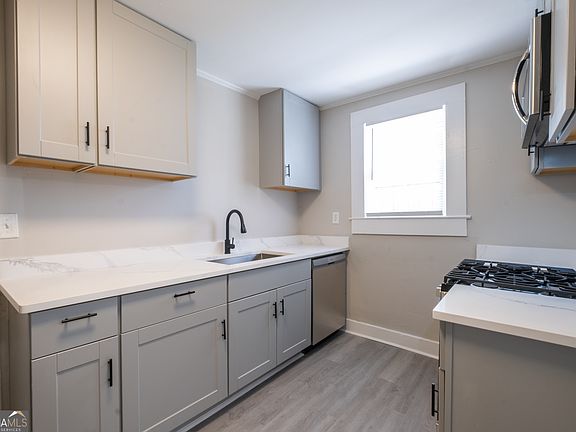 3rd image of 2209 Wingate St SW