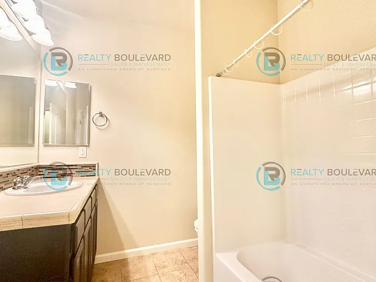 6809 Apus Dr — Photo 38