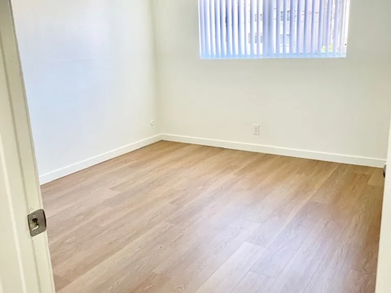 The Heritage Apartments — Photo 35