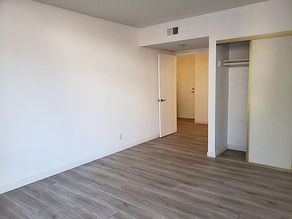 5th image of 1351 N Crescent Heights Blvd APT 212