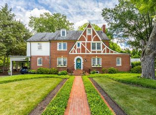 17 Greenway Ln, Richmond, VA 23226